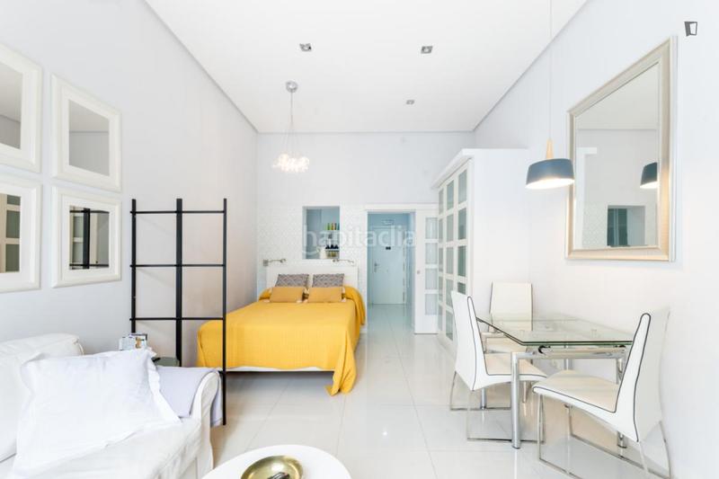 Foto 3e3bf5a5-84d2-47ef-a137-70ca8e96b8e0. Alquiler apartamento en Sol Madrid