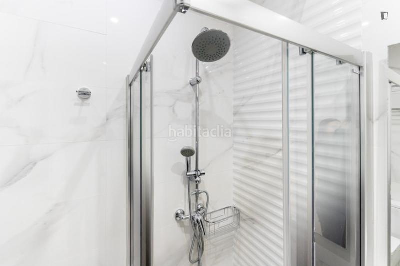 Foto c9600b16-cdae-4176-8335-16f993a5c89c. Alquiler apartamento en Sol Madrid