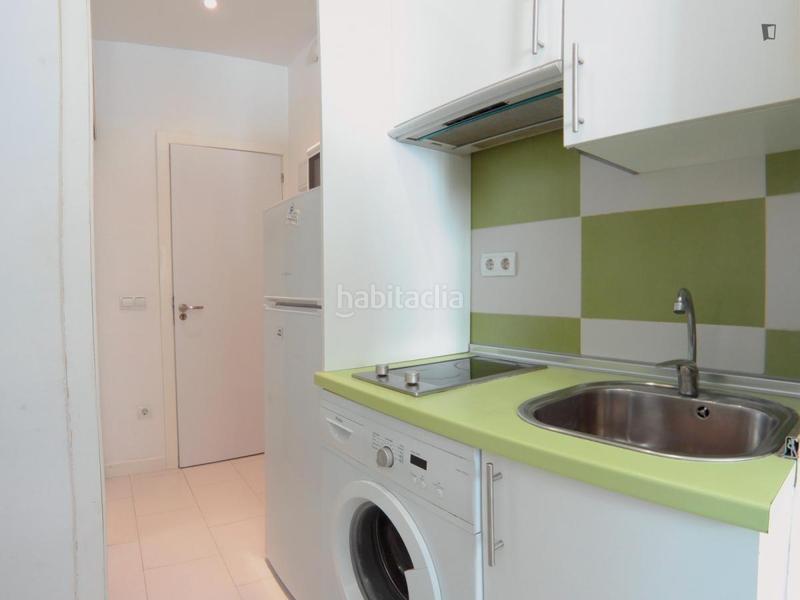 Foto f8ec74be-ca75-4022-9858-74266d1a2532. Affitto monolocale in Puerta del Ángel Madrid