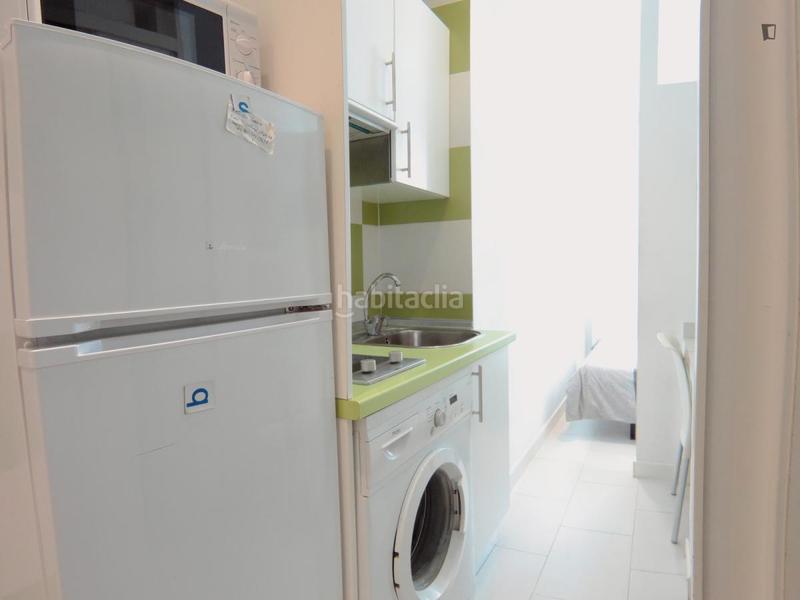 Foto 03eee48e-accc-46fa-8cc8-2808a56a55d8. Miete studiowohnung in Puerta del Ángel Madrid