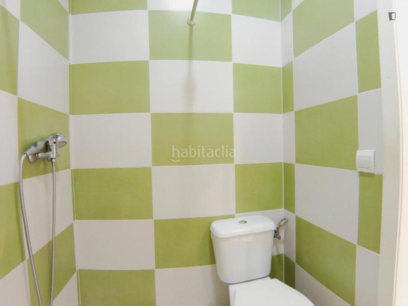 Foto 1a71e96f-352d-4dc2-b9f3-bf4528c49e01. Miete studiowohnung in Puerta del Ángel Madrid