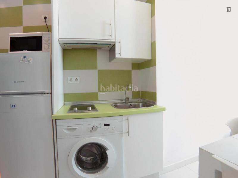 Foto d7e33fa7-d7df-4718-9da9-b65eb14b178f. Miete studiowohnung in Puerta del Ángel Madrid