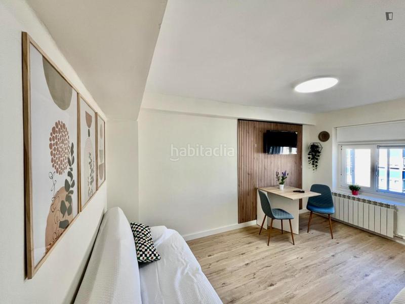 Foto 24778980-b4ec-45c1-9dba-6ad8dd080e5e. Alquiler apartamento en San José Zaragoza