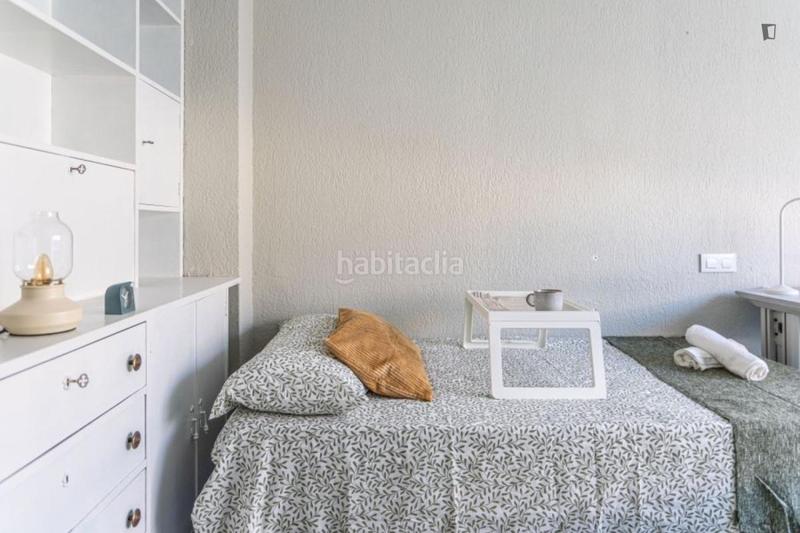 Foto b871aa5d-99f1-48d9-97c6-d3435e9755e6. Lloguer apartament a Sant Francesc Valencia