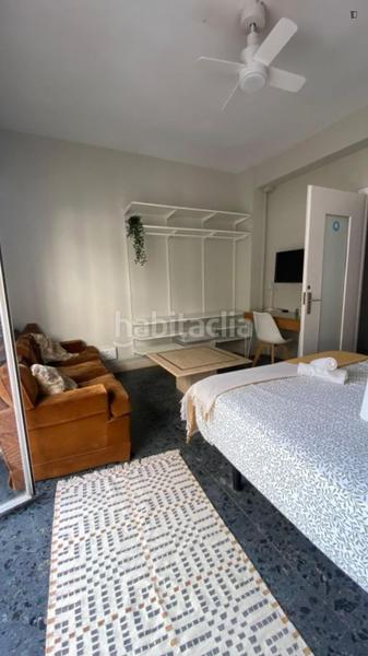 Foto a37b1903-430f-4010-972a-c7e8279b1401. Alquiler apartamento en Sant Francesc Valencia