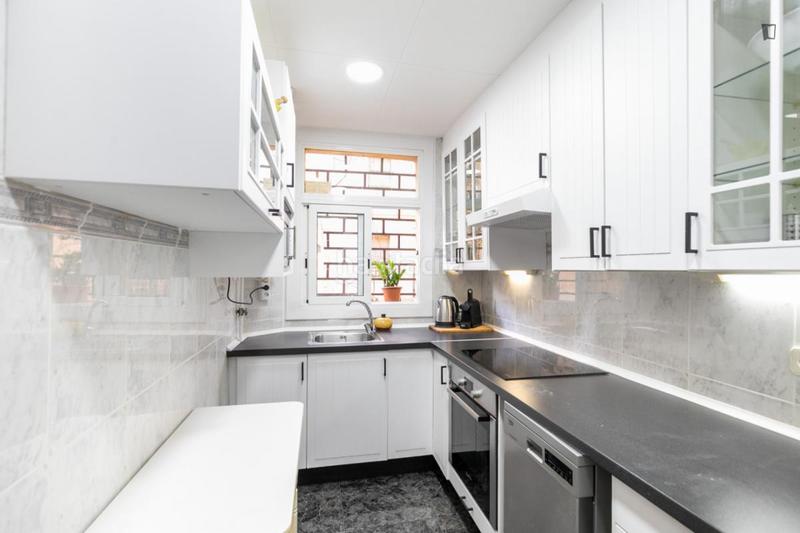 Foto 9e75f8e4-5a7e-4c3f-b43d-474af041c596. Lloguer apartament amb calefacció a Barceloneta Barcelona