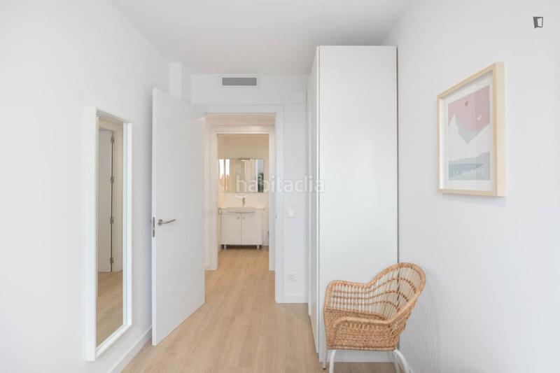 Foto 1671fd8e-6320-418b-9a0b-9b7bd5437fa9. Rent apartment with heating in Gorg Badalona