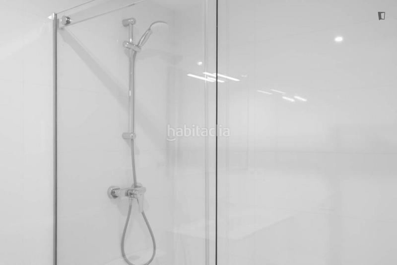 Foto 720e40ee-76ad-4845-9f18-69fe3ca98755. Rent apartment with heating in Gorg Badalona