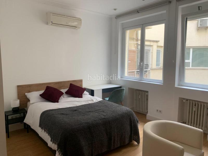Foto 649f71b8-7f46-4d2c-8d75-bf4c8d0dfa4b. Alquiler estudio en El Viso Madrid