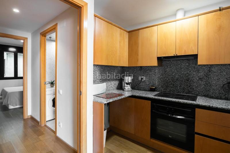 Foto 1716818b-5b60-465e-9f0e-1077d235d994. Rent apartment in Navas Barcelona