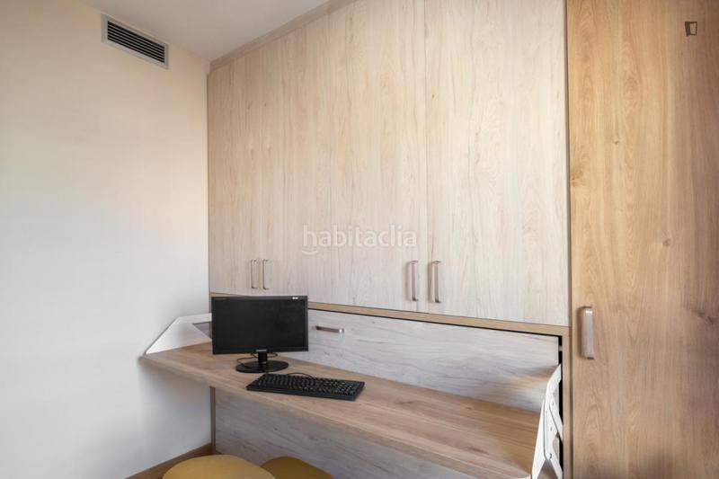 Foto 33d9d321-8140-4870-a35f-1b2cd5b924ab. Rent apartment in Navas Barcelona