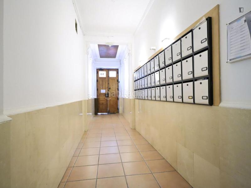 Foto c898eb54-851f-46f8-89f1-d49ebe4790a2. Rent apartment with heating in Argüelles Madrid