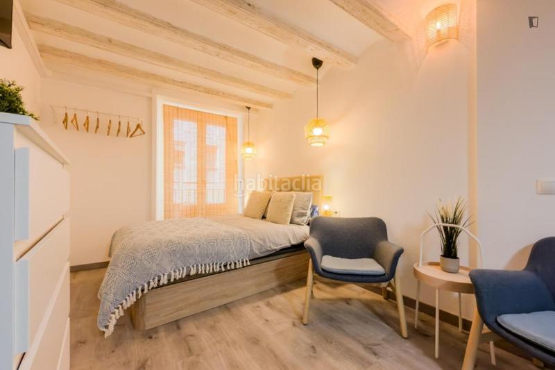 Foto cc618034-dd53-4e25-9814-39e6a169b706. Affitto monolocale con riscaldamento in Raval Barcelona