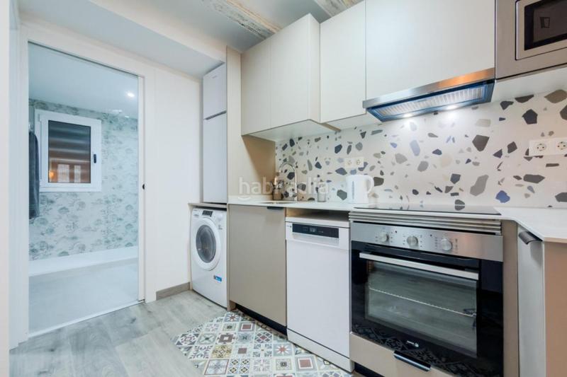 Foto fe438834-6a40-4128-a16c-6984ecbfcd72. Affitto monolocale con riscaldamento in Raval Barcelona