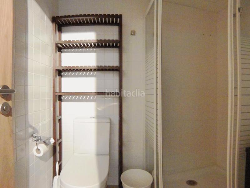 Foto d3f5bb4f-ef31-4a17-bba0-2b6476b63c22. Lloguer apartament a Cortes-Huertas Madrid