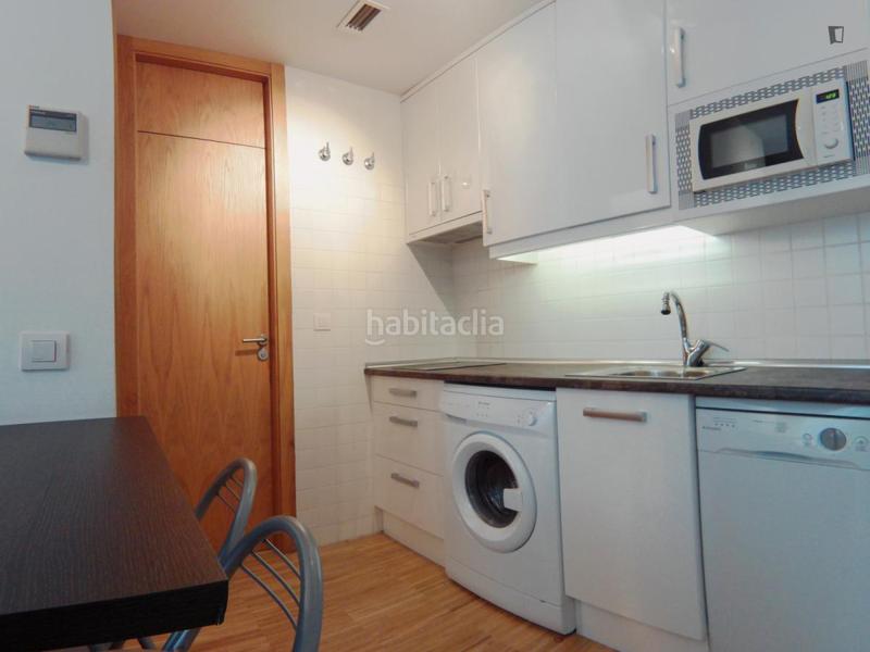Foto f5032d5a-3b72-4046-8666-15612fa16976. Lloguer apartament a Cortes-Huertas Madrid