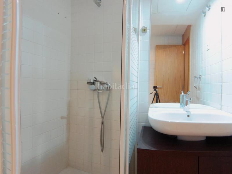 Foto 3ee0a244-fe8d-4b11-b04a-deb06f605c4a. Affitto piccolo appartamento in Cortes-Huertas Madrid