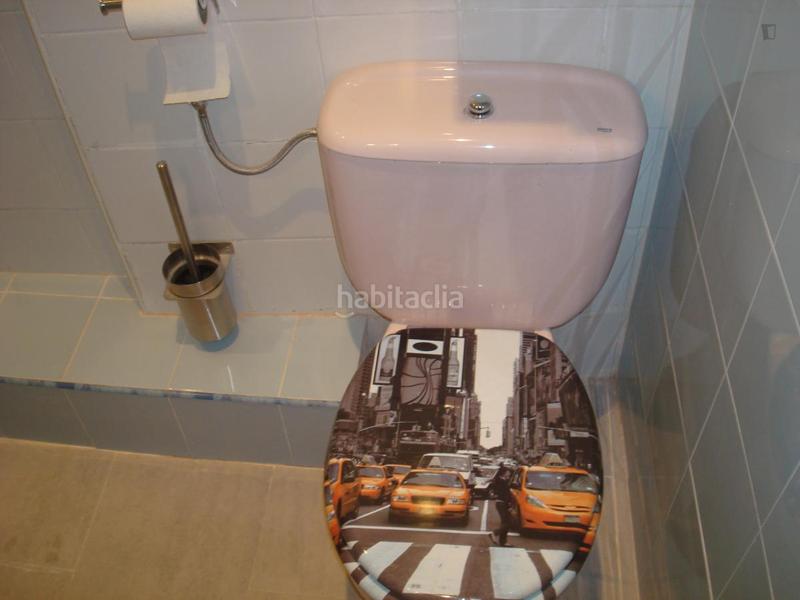 Foto e3a7d2c8-0c77-4e4c-bb1f-c4900868e76d. Lloguer apartament a Embajadores-Lavapiés Madrid