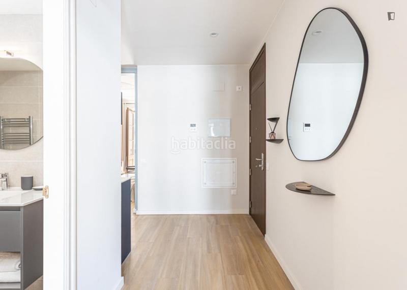 Foto 0d9845eb-ac55-48c1-87eb-00dcb2cea6b4. Alquiler apartamento en Gòtic Barcelona