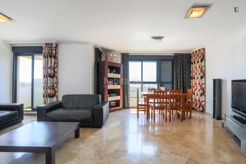 Foto 7d30308c-20ab-4d3d-90f8-eb0f32a44059. Lloguer apartament a Barrio de Campanar Valencia