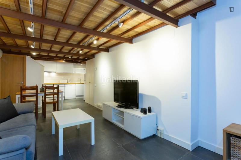 Foto bf7808a9-a788-4400-af23-623f4095ceb2. Location appartement dans El Camp de l´Arpa del Clot Barcelona