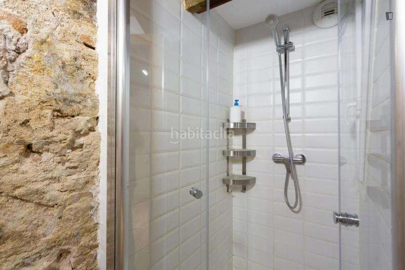 Foto cf5808f0-a348-4c3c-8a23-3846691b103f. Location appartement dans El Camp de l´Arpa del Clot Barcelona