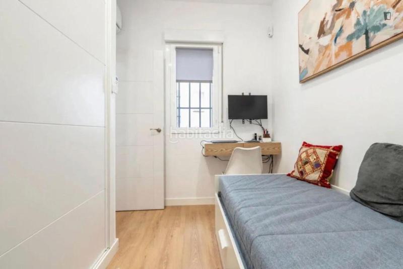 Foto 0fd60cf8-ff1e-4358-b155-30938e716af4. Location appartement dans Almagro Madrid