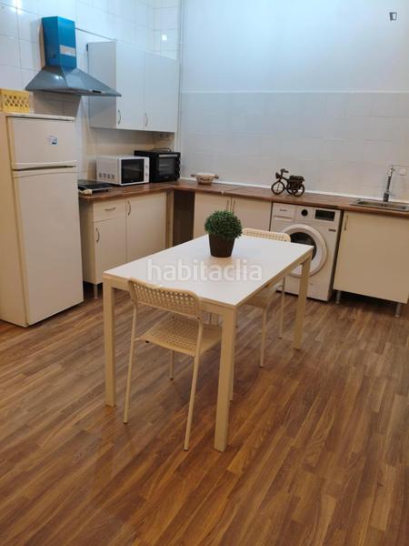 Foto f6e192d5-bc18-46d8-84da-9e44ab836ed1. Location studio dans Torrefiel Valencia