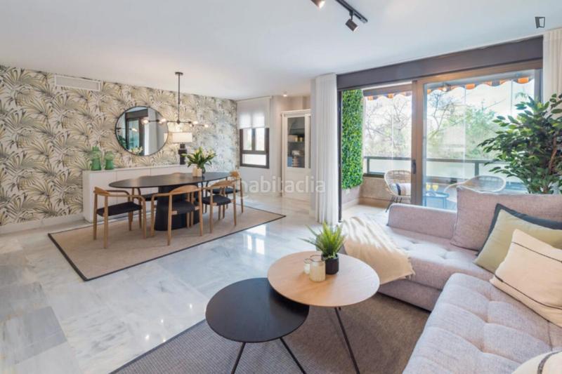 Foto fe4808ba-0c1f-4dfa-9648-e4b7f8a0982b. Alquiler apartamento en Parque Ayala - Jardín de la Abadía - Huelín Málaga
