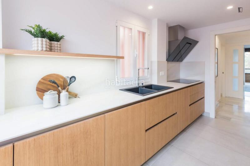 Foto 2c0a8c29-1c42-4da8-b622-7405e2e1b919. Location appartement dans Parque Ayala - Jardín de la Abadía - Huelín Málaga
