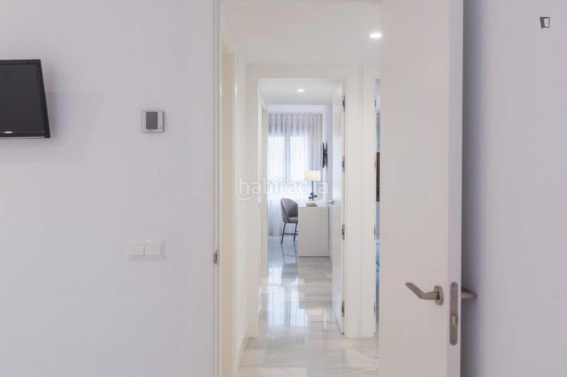 Foto b60128ed-f7e3-4ea1-b0ae-09f4c3f947e0. Location appartement dans Parque Ayala - Jardín de la Abadía - Huelín Málaga
