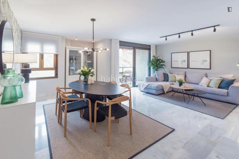 Foto 1ed8ddcc-c7cf-4d77-ad2c-89df7a5c2641. Affitto piccolo appartamento in Parque Ayala - Jardín de la Abadía - Huelín Málaga