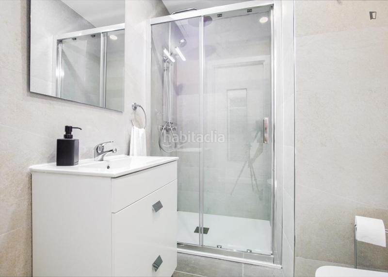 Foto c993b768-c383-44e0-8073-90eab91ae32d. Lloguer apartament a Vista Alegre Madrid