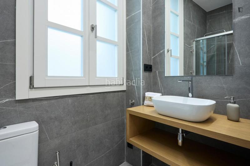 Foto 7ac04894-055d-45d2-af2f-77e4dd62a5e7. Lloguer apartament amb calefacció a Gòtic Barcelona