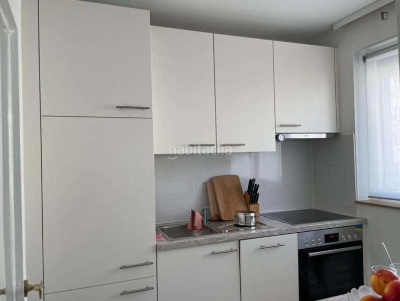 Foto 10eae4bf-05d1-4fe1-bbac-e85562f9ea54. Rent apartment with heating in Palomeras Sureste Madrid