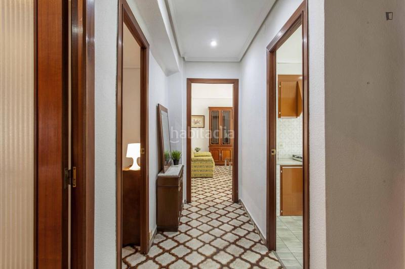 Foto 09e96480-a669-4ded-8887-a23d832d0df9. Alquiler apartamento en Trinitat Valencia
