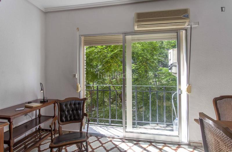 Foto 8cb69ae9-0720-4546-a43f-fbb565606036. Alquiler apartamento en Trinitat Valencia