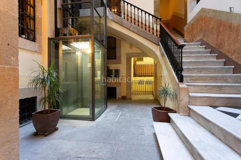 Foto 2a2452ae-3010-492b-b1f3-a1d53cc4a584. Location studio dans Gòtic Barcelona