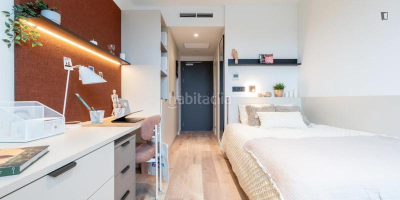 Foto b505d211-4871-488b-861d-3f3ef5870b64. Miete etagenwohnung in Montecarmelo Madrid