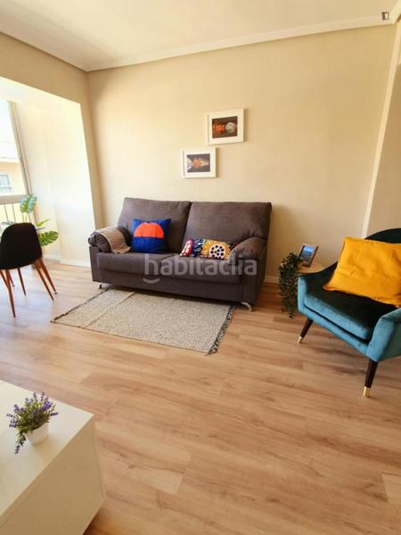 Foto cc99b94d-fdd2-4063-ba8d-c3005b1b8a19. Alquiler apartamento en Aiora Valencia