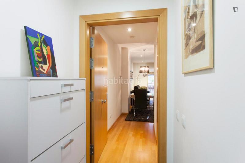 Foto 80c78440-cd5a-4f52-aa31-edd70906a6c8. Alquiler apartamento en El Camp de l´Arpa del Clot Barcelona