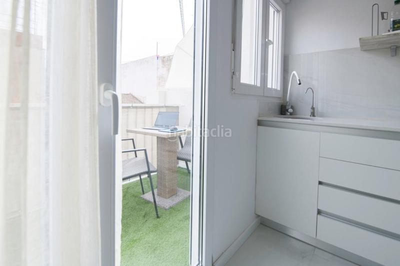 Foto 0d042101-6021-45e6-b7dd-644f180663d0. Alquiler estudio en Natzaret Valencia