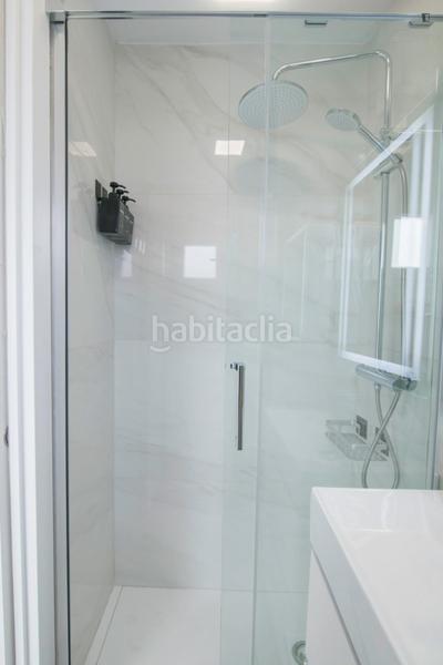 Foto c7bdd3e6-49cd-44b1-ad1d-fb4027c24f61. Alquiler estudio en Natzaret Valencia