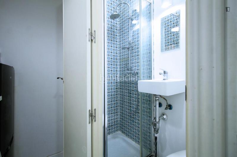 Foto 22e6f2a1-4964-4c1a-9ac6-34a22c9fde72. Lloguer apartament a Universidad-Malasaña Madrid