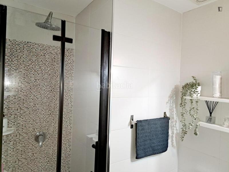 Foto bc0ce23d-a950-4fde-be19-1e3fda7107aa. Alquiler apartamento en Aiora Valencia