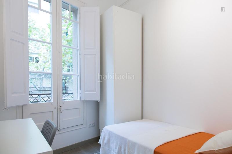 Foto 08d4652e-9aa9-4403-8a35-b32b0ae6e33c. Affitto piccolo appartamento in El Camp de l´Arpa del Clot Barcelona