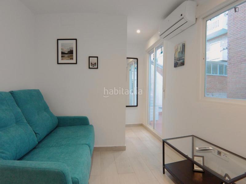 Foto 54cd031c-3529-4b9a-8389-a4300340437d. Alquiler estudio en Berruguete Madrid