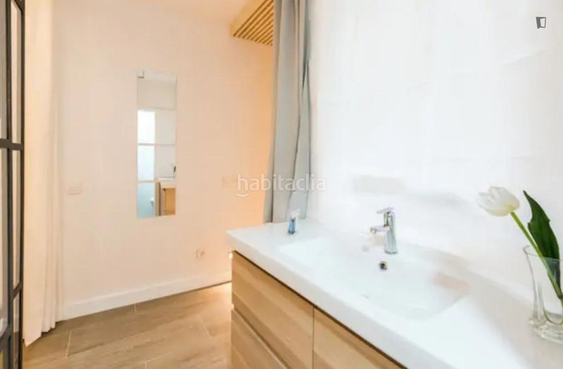 Foto bf0251e4-c471-47ee-9ed7-3f9dd37332c7. Lloguer apartament amb calefacció a Justicia-Chueca Madrid