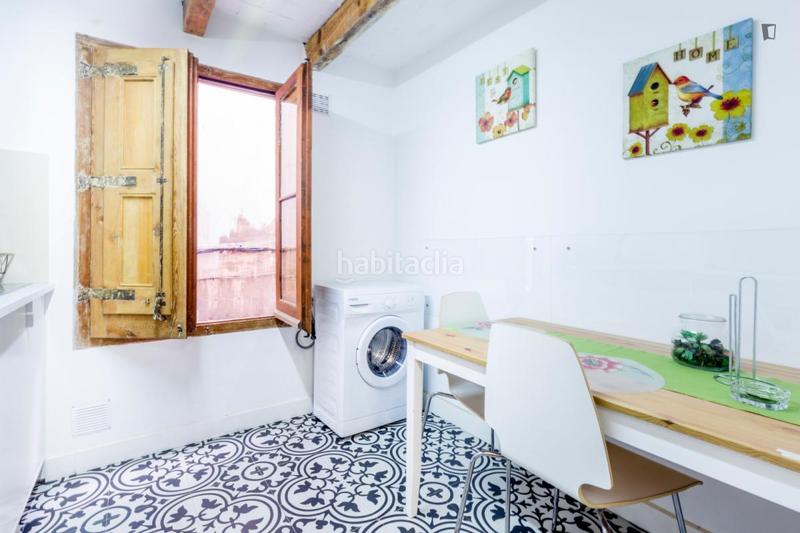 Foto 7639c335-62f6-43f8-b3ac-a4f491578527. Location studio avec chauffage dans Dreta de l´Eixample Barcelona