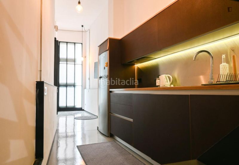 Foto f8931f62-eb65-4fc7-abb4-9c83d17d8058. Alquiler apartamento en Ciudad Jardín Madrid
